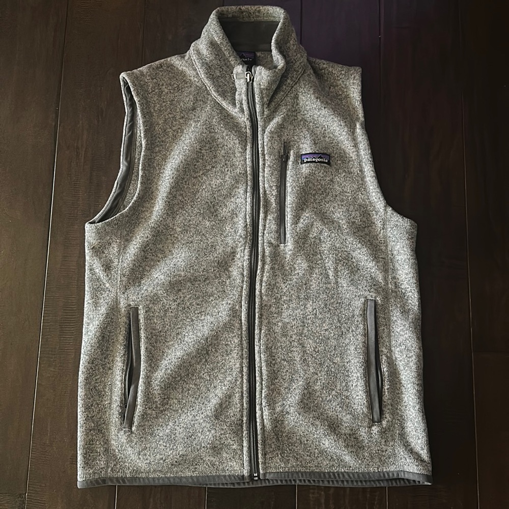 Men’s medium Patagonia fleece vest